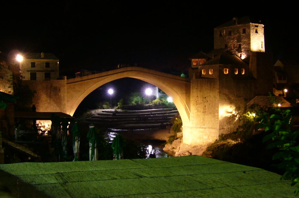 Stari most v noci